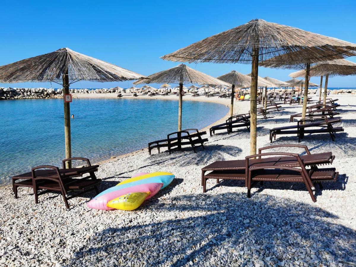Rio B&B, 5 Stars Superior Room, Near The Sea And Park Novigrad  Bagian luar foto